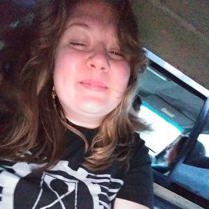 Meet your Posher, Kira